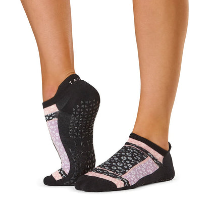 Tavi Noir - Savvy Grip Socks - Merchandise - S - Cave Sports Nutrition